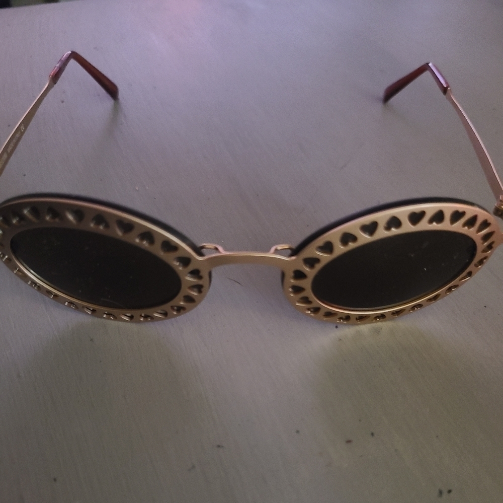 Trendy fashion vogue sunglasses Hp🔥🔥🔥🔥 - Picture 2 of 7